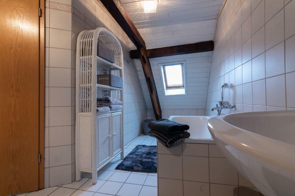 Ferienwohnung Flaemisches Weinhaus Wintrich Ngoại thất bức ảnh