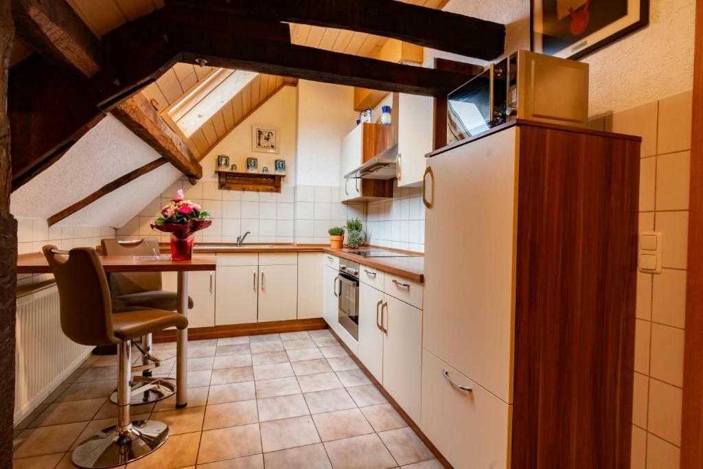 Ferienwohnung Flaemisches Weinhaus Wintrich Ngoại thất bức ảnh