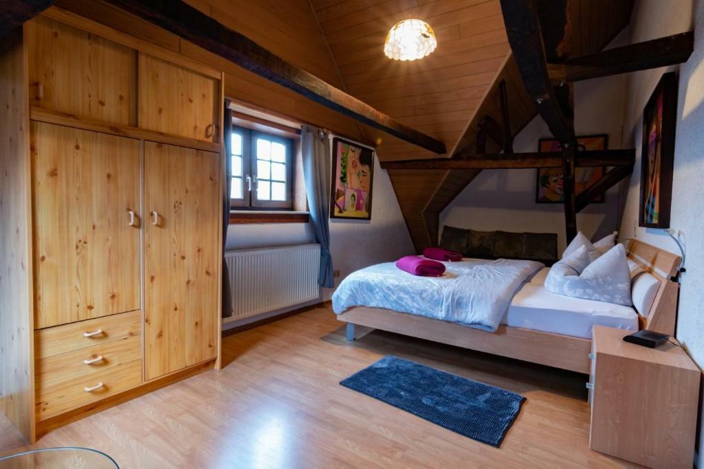 Ferienwohnung Flaemisches Weinhaus Wintrich Ngoại thất bức ảnh